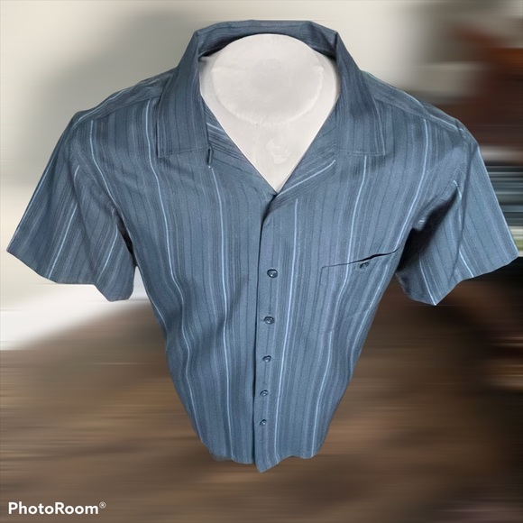 Haggar Button Down Patterned Shirt Short Sleeve - Picture 4 of 6